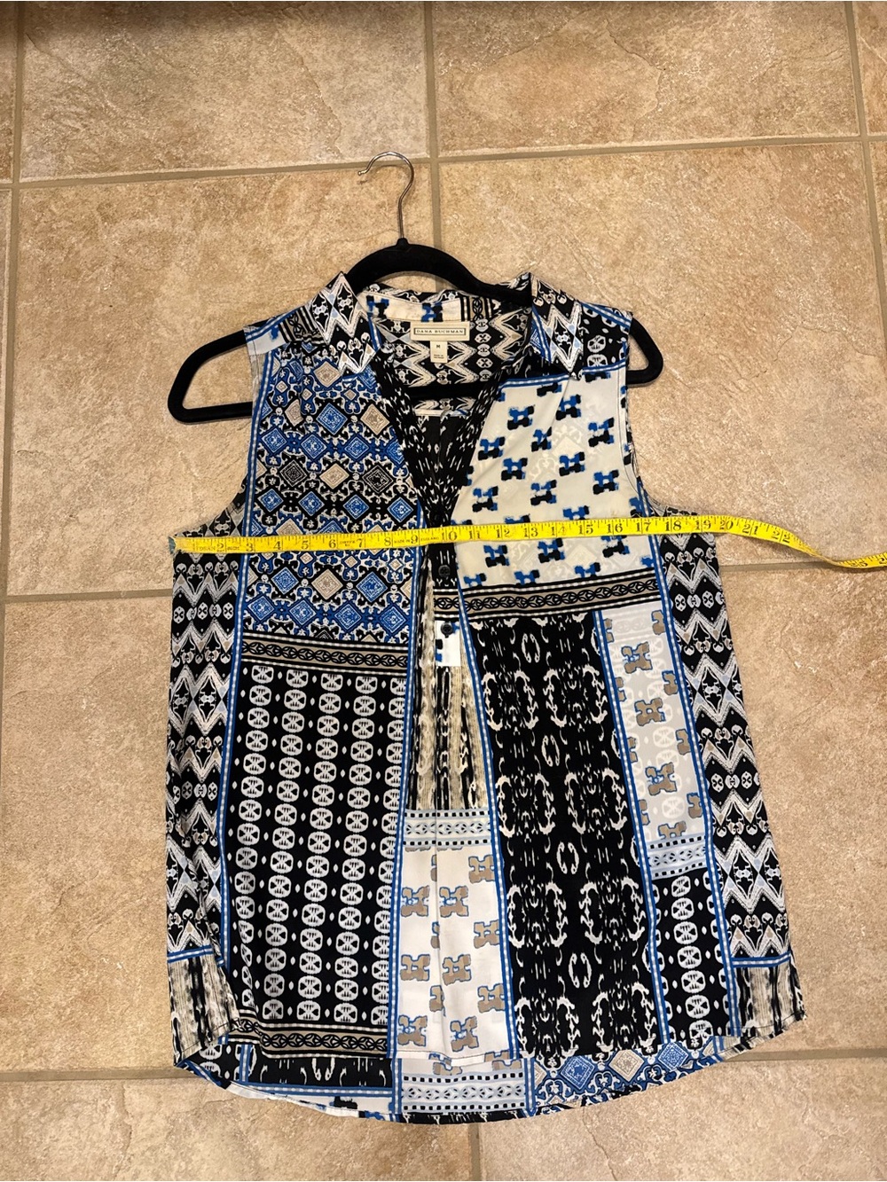 Dana Buchman Black, Blue & White Patchwork Print Sleeveless Collared Tank Top - Picture 3 of 3